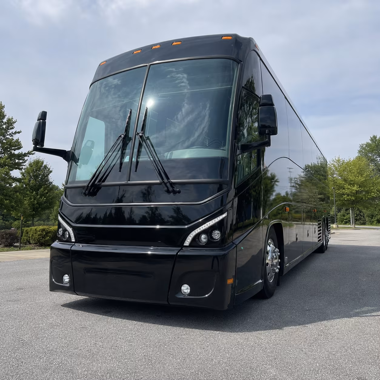 compare buses for legislative and inter agency travel to the utah state capitol