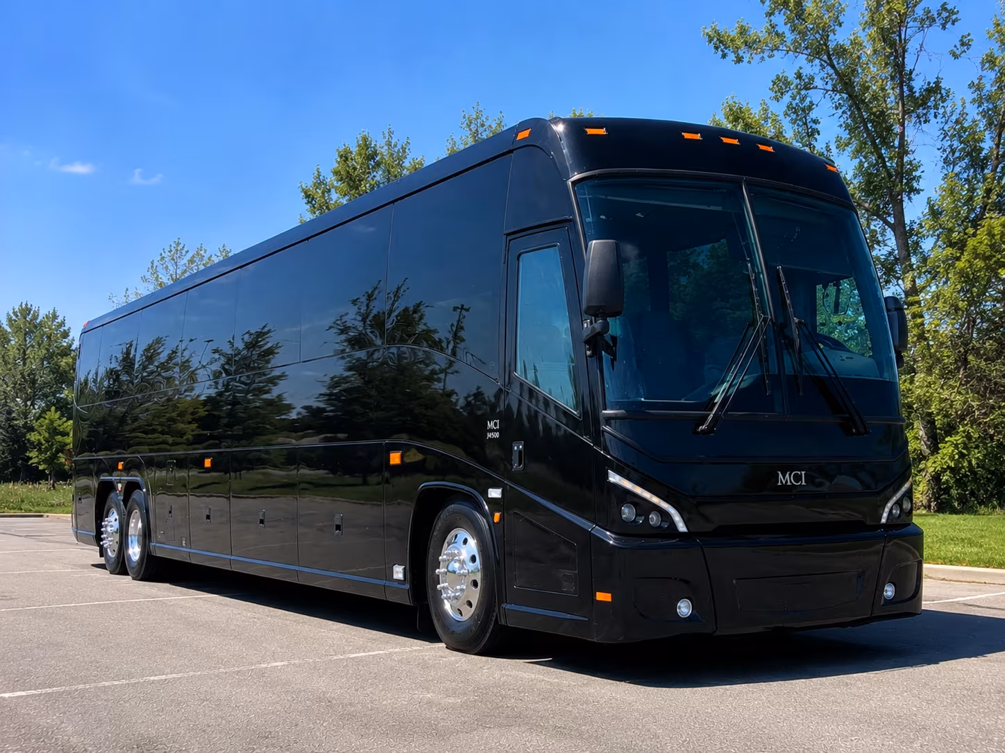 shuttle buses for guests arriving at salt lake city international airport